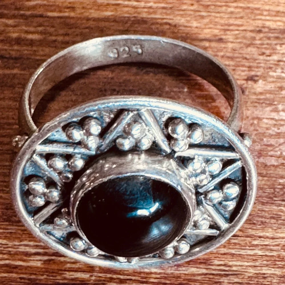 Vintage 925 Sterling Silver Black Onyx Starburst Geometric Ring Size 5.25 Ornate
